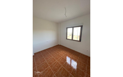 Resale - Townhouse -
Pinoso - Pinoso Alicante
