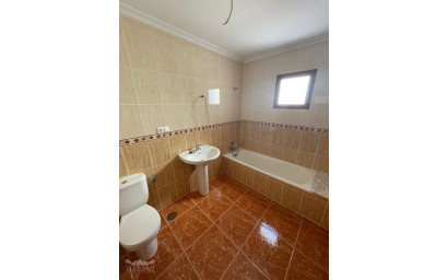 Resale - Townhouse -
Pinoso - Pinoso Alicante