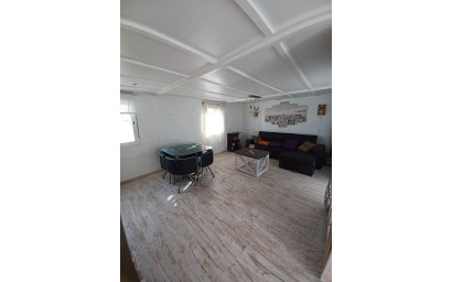 Resale - Villa -
Canada De La Lena