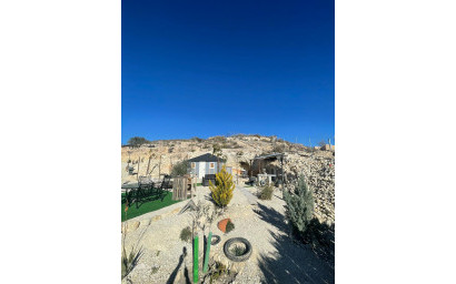 Herverkoop - Land -
Culebr&oacute;n - Culebr&oacute;n Alicante