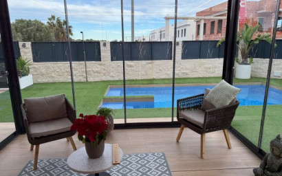 Revente - Villa -
Rojales