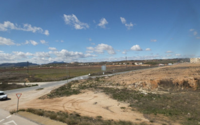 Resale - Apartment -
Pinoso - Pinoso Alicante