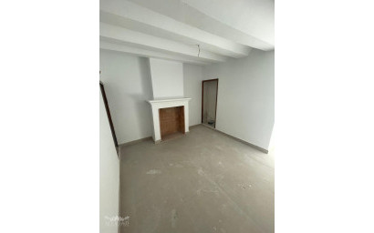 Resale - Townhouse -
Pinoso - Pinoso Alicante