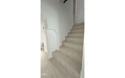 Resale - Townhouse -
Pinoso - Pinoso Alicante