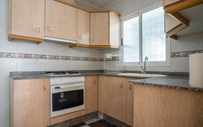 Herverkoop - Herenhuis -
Pinoso