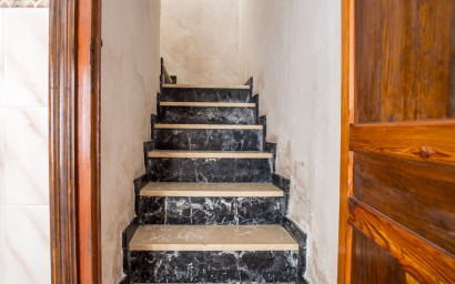 Herverkoop - Herenhuis -
Pinoso