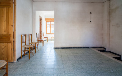 Herverkoop - Herenhuis -
Pinoso