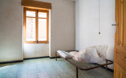 Herverkoop - Herenhuis -
Pinoso