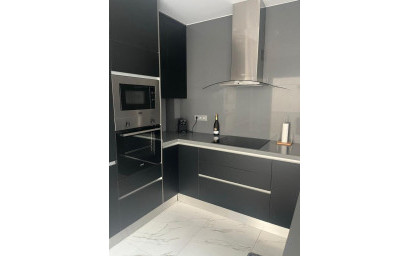 Resale - Villa -
Villamartín