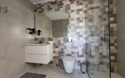 Resale - Villa -
Villamartín