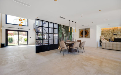 Revente - Villa -
Torrevieja