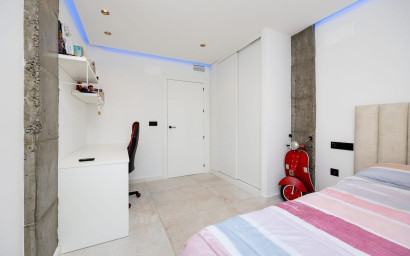 Revente - Villa -
Torrevieja