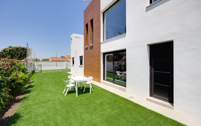 Revente - Villa -
Torrevieja