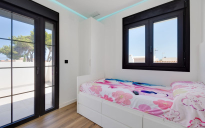 Revente - Villa -
Torrevieja