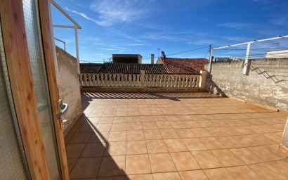 Herverkoop - Herenhuis -
Sax