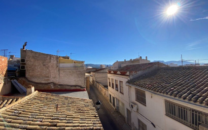 Herverkoop - Herenhuis -
Sax