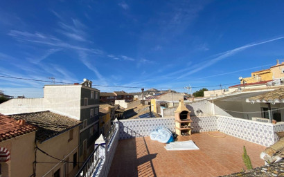 Herverkoop - Herenhuis -
Sax