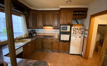 Herverkoop - Herenhuis -
Sax