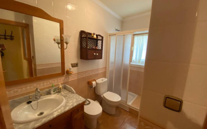 Herverkoop - Herenhuis -
Sax