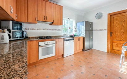 Resale - Villa -
Hondón de las Nieves - Pueblo