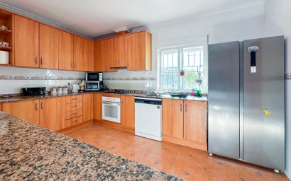 Resale - Villa -
Hondón de las Nieves - Pueblo