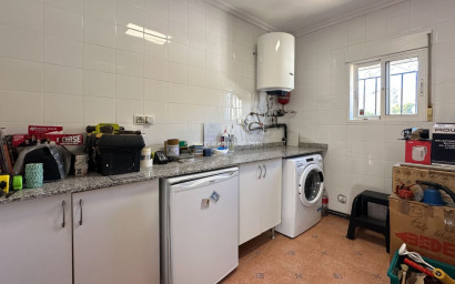 Resale - Villa -
Hondón de las Nieves - Pueblo