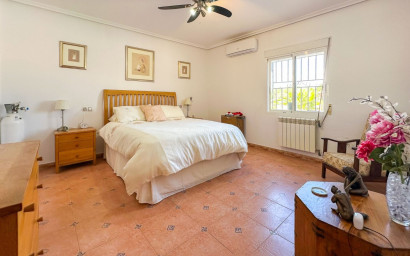 Resale - Villa -
Hondón de las Nieves - Pueblo