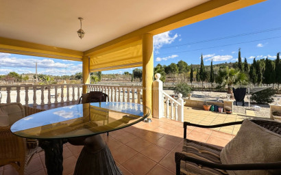 Resale - Villa -
Hondón de las Nieves - Pueblo