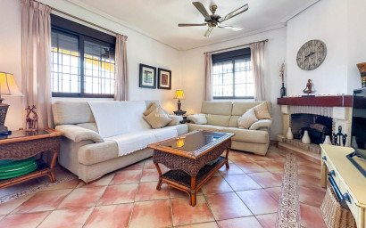 Resale - Villa -
Hondón de las Nieves - HONDON DE LAS NIEVES