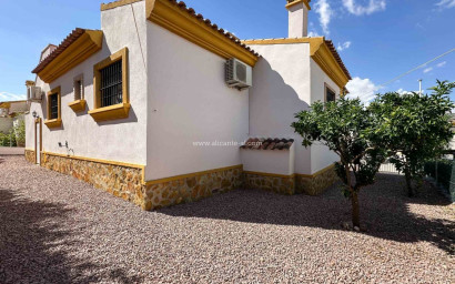 Resale - Villa -
Hondón de las Nieves - HONDON DE LAS NIEVES