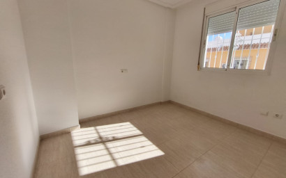 Resale - Townhouse -
Ciudad Quesada - Lo Marabu