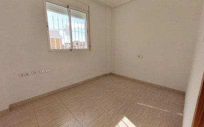Resale - Townhouse -
Ciudad Quesada - Lo Marabu