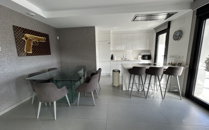 Resale - Villa -
Torrevieja - Los Balcones