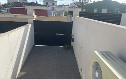 Resale - Villa -
Torrevieja - Los Balcones