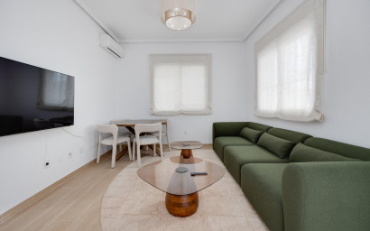 Resale - Villa -
Rojales - Centro de la Ciudad Quesada