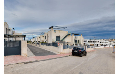 Resale - Villa -
Orihuela Costa - PAU 26