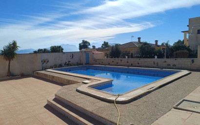 Resale - Villa -
Fortuna - El Reloj