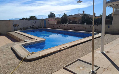 Resale - Villa -
Fortuna - El Reloj