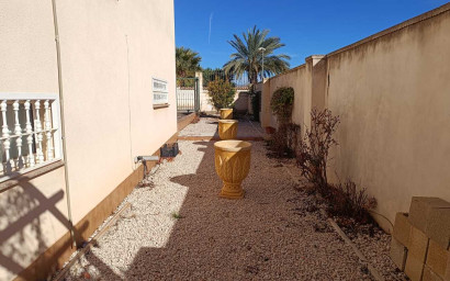 Resale - Villa -
Fortuna - El Reloj