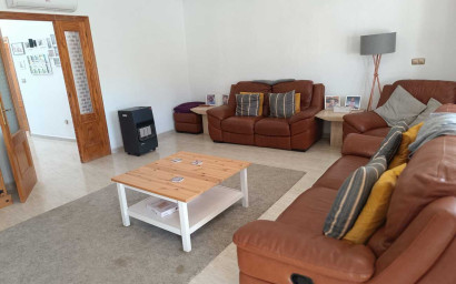 Resale - Villa -
Fortuna - El Reloj