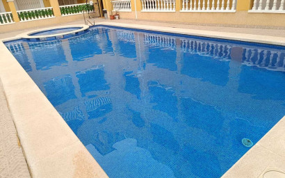 Herverkoop - Plat -
Rafal