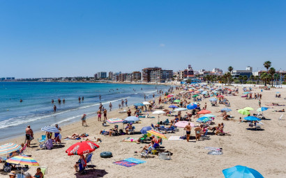 Resale - Bungalow -
Torrevieja - Centro - Muelle Pesquero