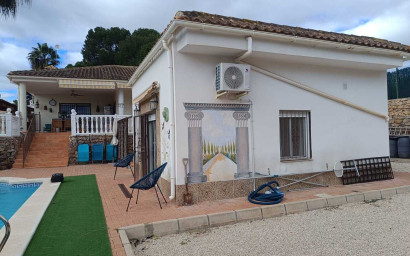 Resale - Villa -
Fortuna - El Reloj