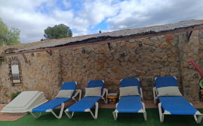 Resale - Villa -
Fortuna - El Reloj