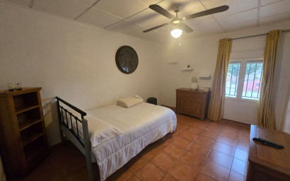 Resale - Finca - Country Property -
Yecla