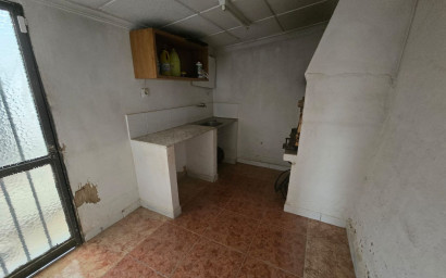 Resale - Finca - Country Property -
Yecla