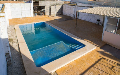 Resale - Finca - Country Property -
Pinoso