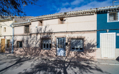 Resale - Finca - Country Property -
Pinoso