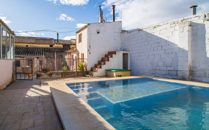 Resale - Finca - Country Property -
Pinoso