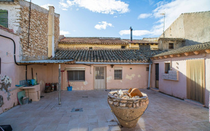 Resale - Finca - Country Property -
Pinoso